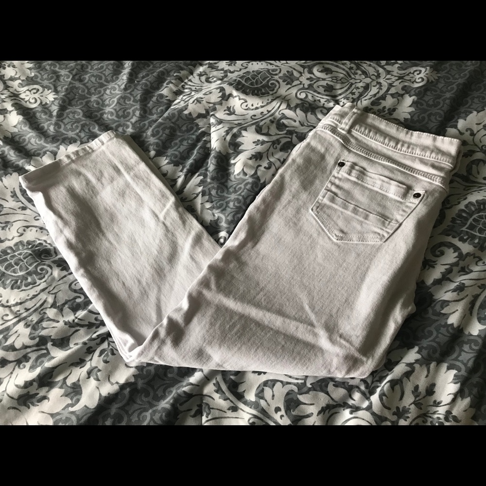 dELiA*s Jayden slim cut white denim crop jeans